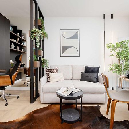 Apartment Sarmacka Wilanow With Parking, Sauna & Gym By Noclegi Renters Варшава Экстерьер фото