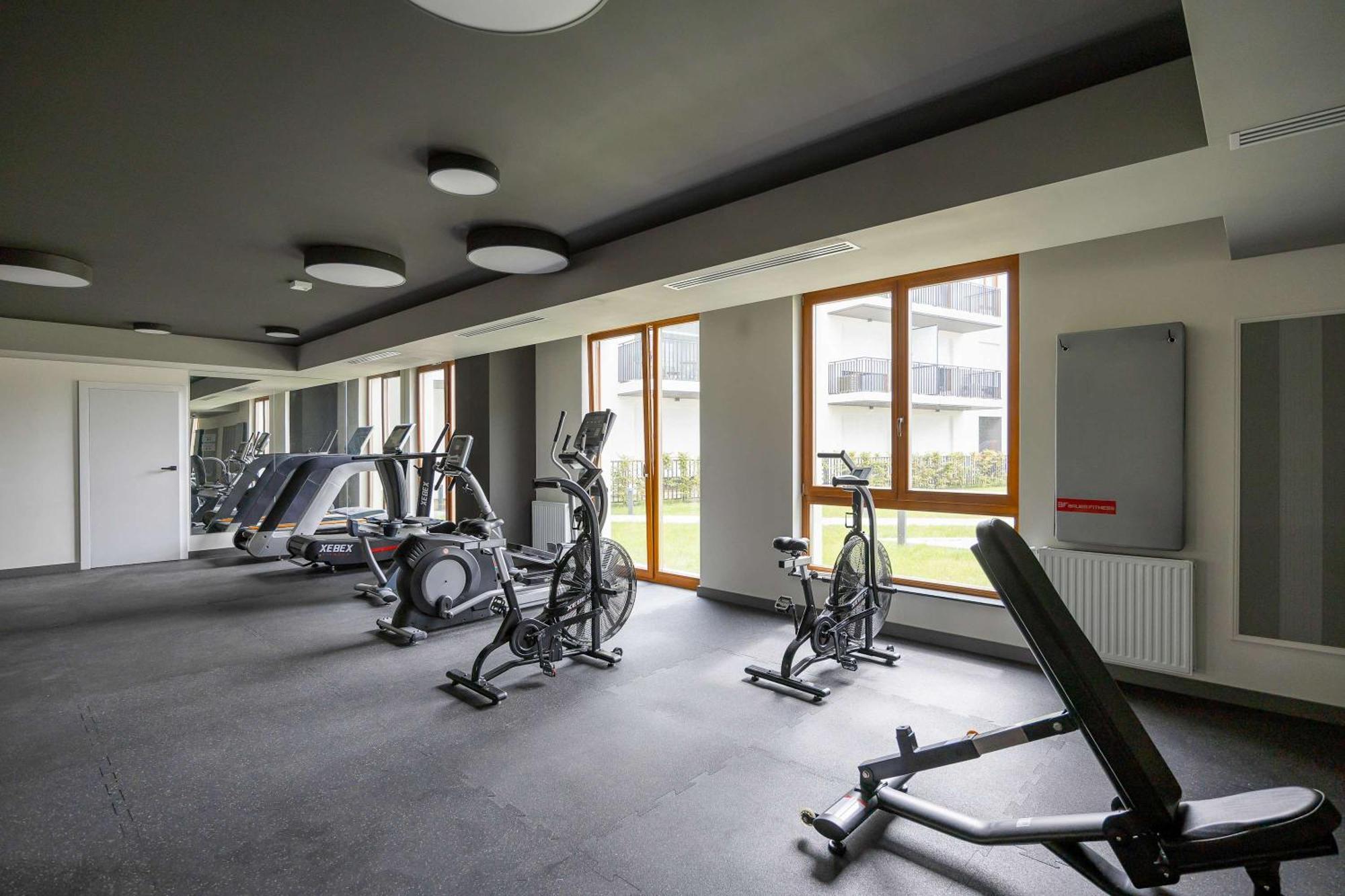 Apartment Sarmacka Wilanow With Parking, Sauna & Gym By Noclegi Renters Варшава Экстерьер фото