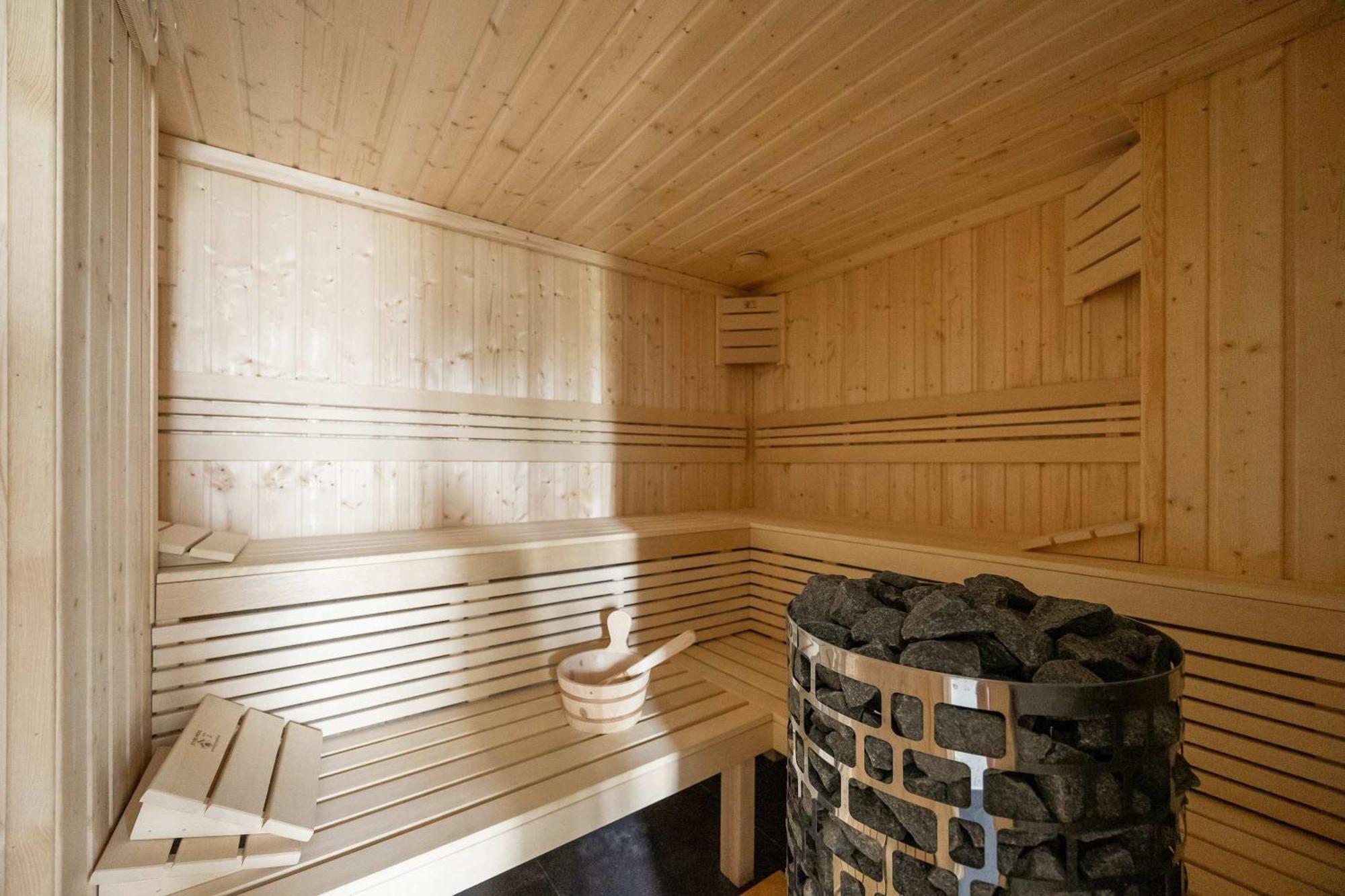 Apartment Sarmacka Wilanow With Parking, Sauna & Gym By Noclegi Renters Варшава Экстерьер фото
